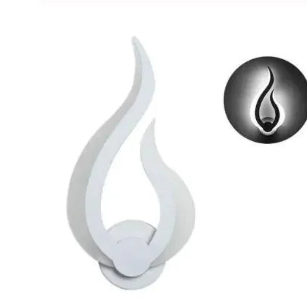 CandleFlicker - Lampada da parete a forma di fiamma per un'illuminazione rilassante