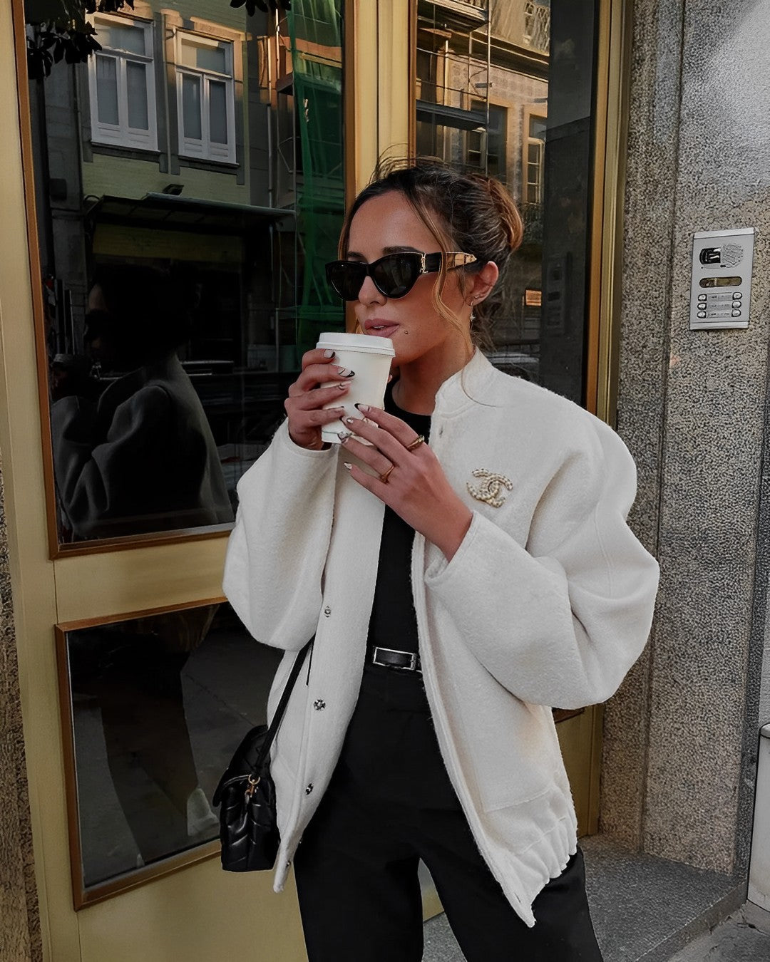 Liana - Comfortable oversized jacket with button closure for a trendy and warm look
