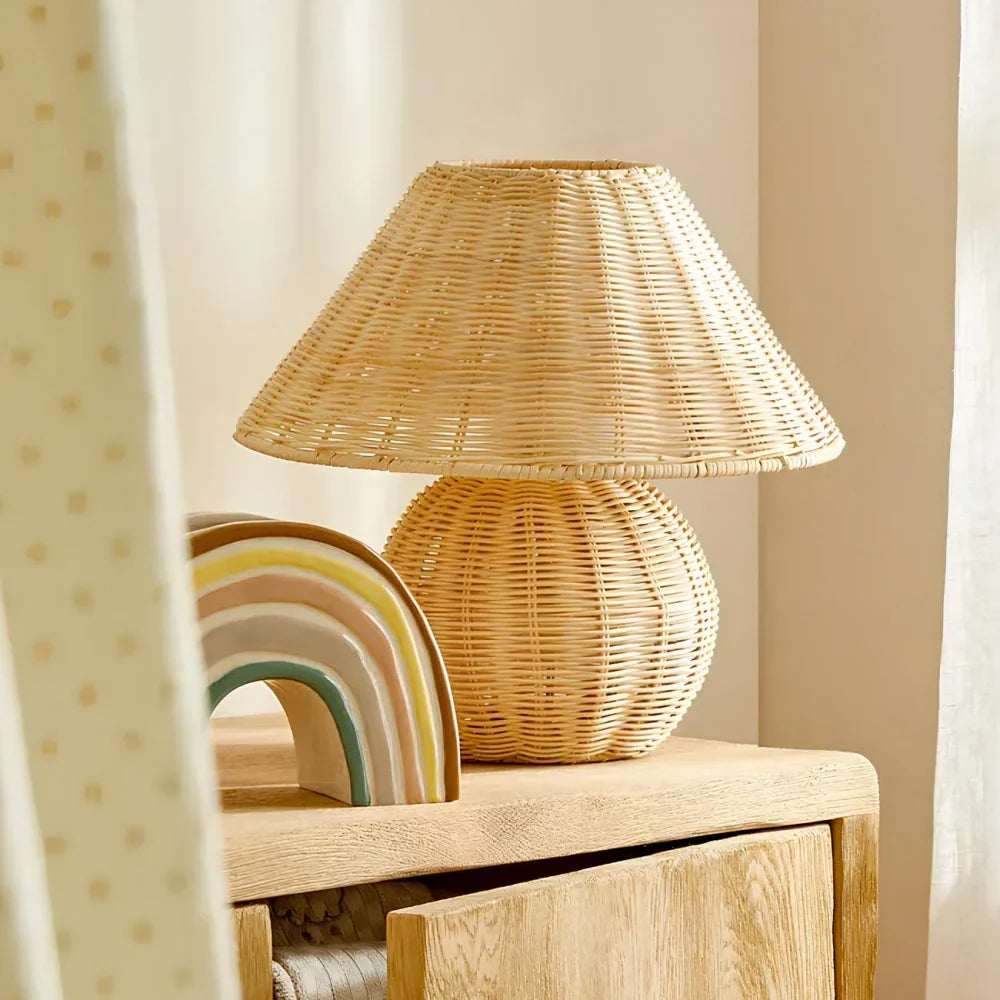 Bambora - Lampada da tavolo in bambù intrecciato alimentata tramite USB