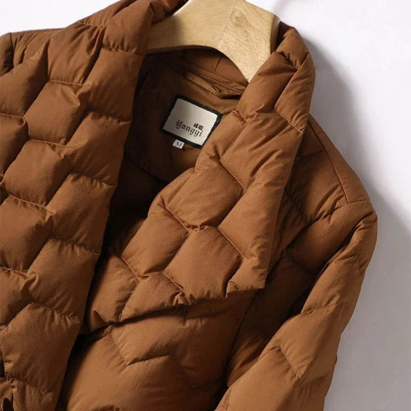 Penelope – Veste Matelassée à Carreaux avec Ceinture et Fermeture Croisée
