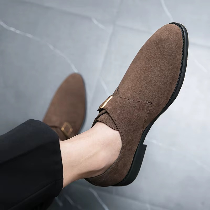 Mark - Buty ze szpiczastym noskiem i paskiem typu monk strap