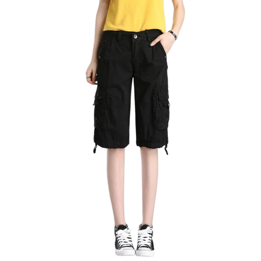 Alayna - Cargo shorts with mid-rise waist, button closure, and functional pockets