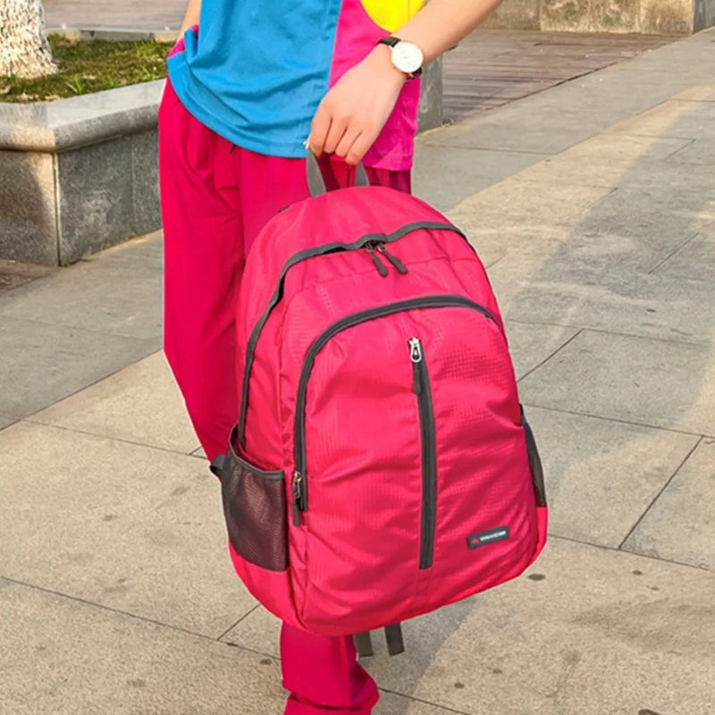FlexPack – Rucsac cu Bretele Reglabile și Mai Multe Fermoare