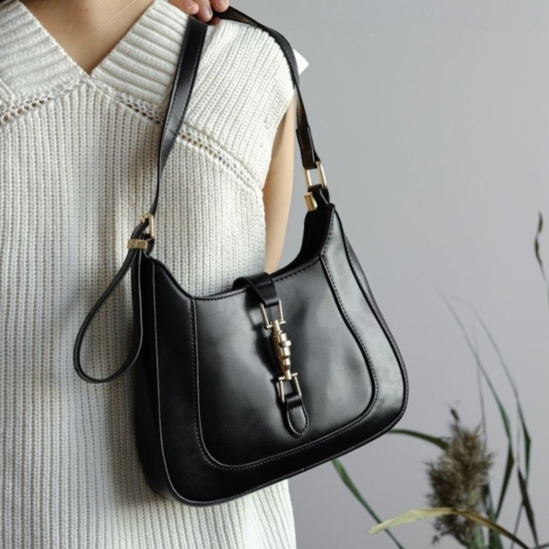 Liana – Sac à bandoulière avec sangle réglable et fermeture à boucle
