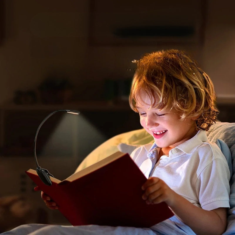 LumiFlex – USB nabíjecí lampa se skládacím a flexibilním designem