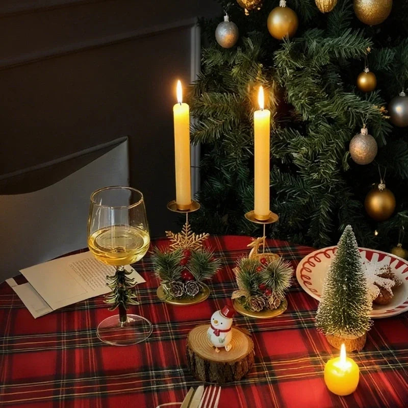 HolidayGlow - Iron Candle Holder With Festive Motifs