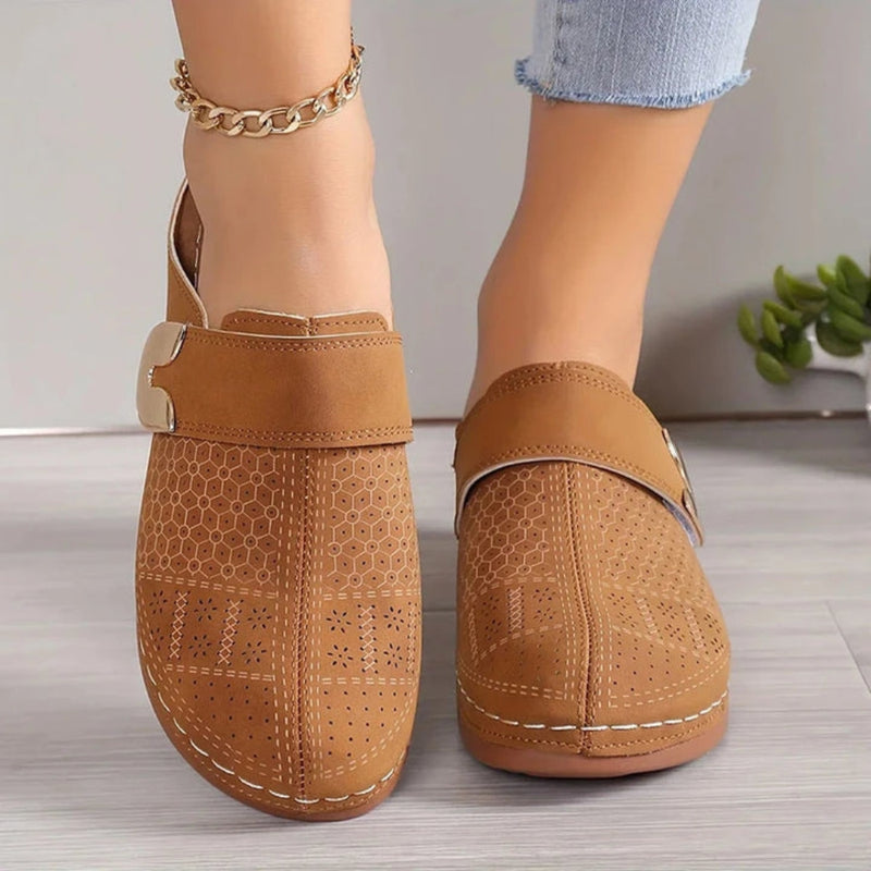 Slippery - Women's Slip-On Slippers with Cushioned Flexible Sole