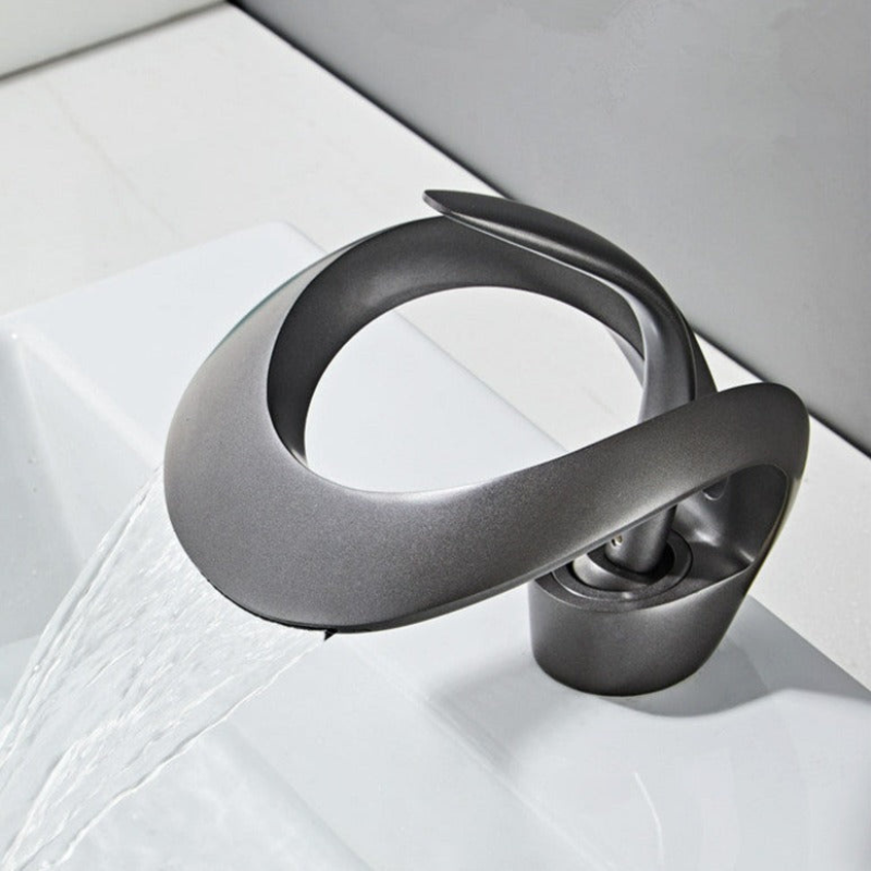 PureFlow – Robinet de salle de bain moderne courbé avec bec cascade