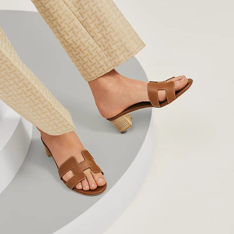 Tamsin – Sandale cu toc mediu, vârf deschis și slip-on