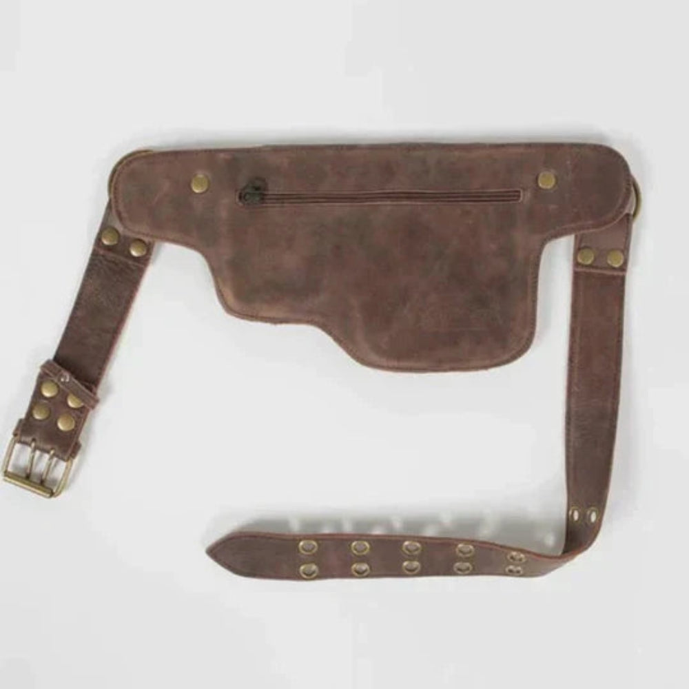 Lucy – Elegant belt bag with button accent and refined buckle details