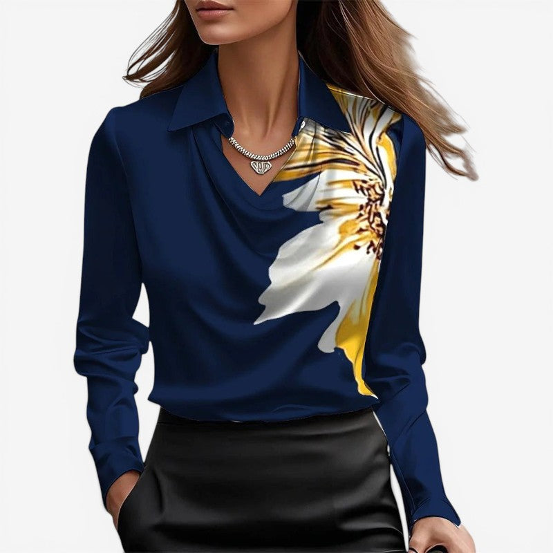 Blusa da donna aderente con collo alto e design sartoriale