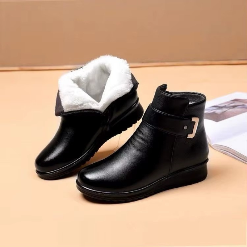 Felicity - Non slip ankle boots with side zipper