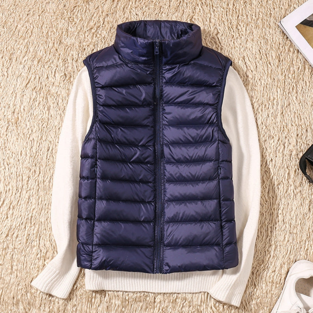 Natasha – Elegant cardigan with front zipper and secure pockets