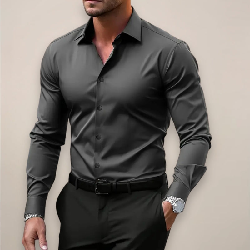 Chemise ajustée pour homme à manches longues avec boutons