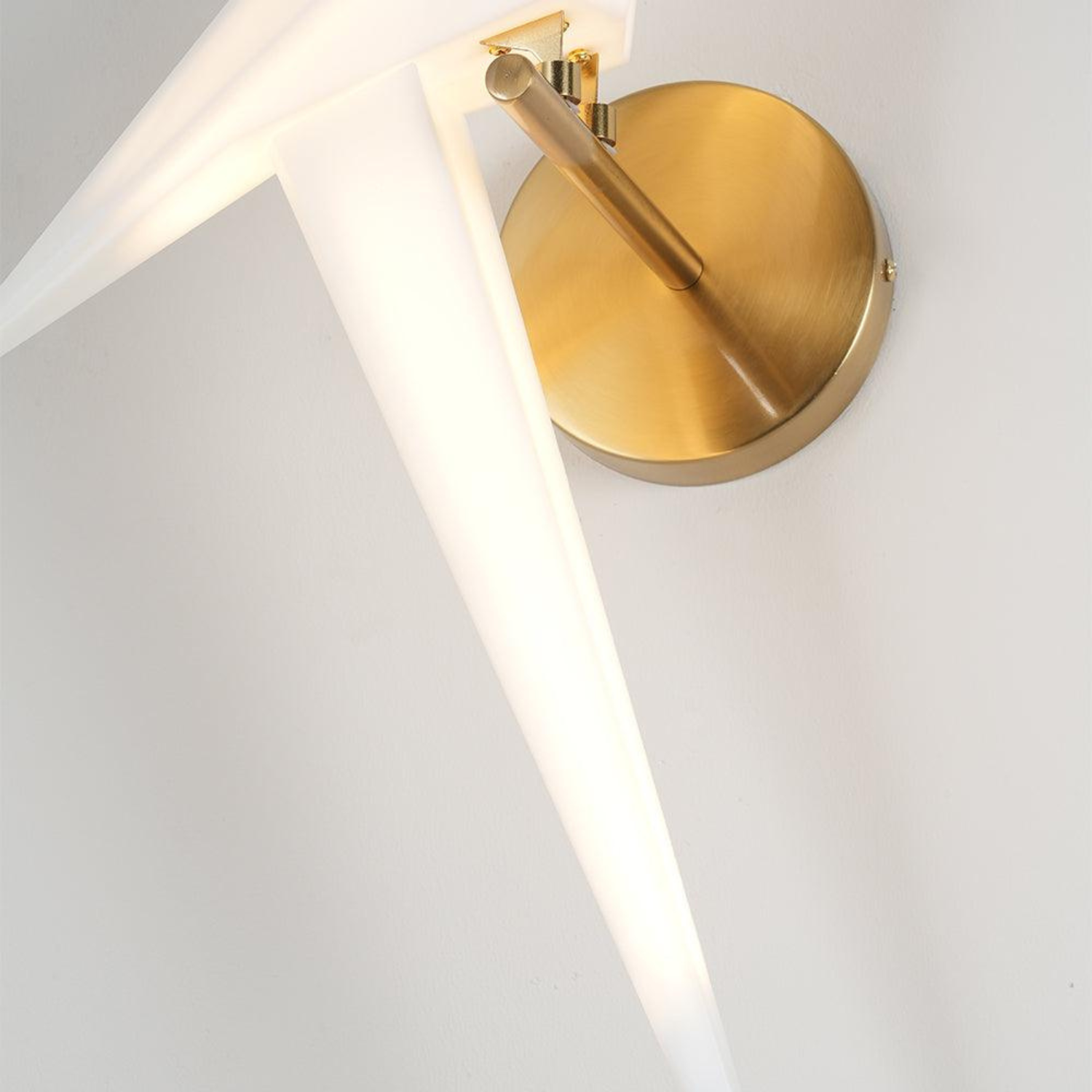 LumiPerch – Lampă de perete cu motiv de pasăre și LED integrat