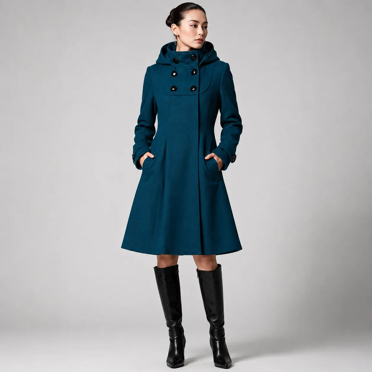 Zavrielle – Structured Hooded Coat with Defined Shoulders