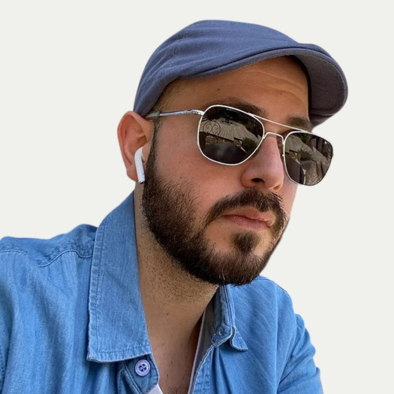 Hudson – Classic flat cap and short peak