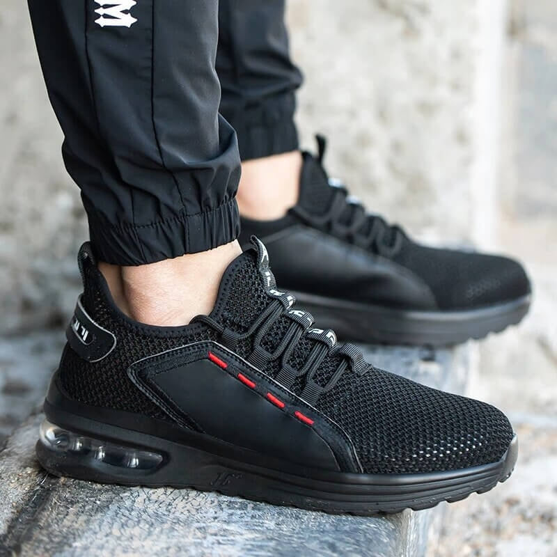 Jaxon – Modern safety shoes with breathable design and cushioned sole