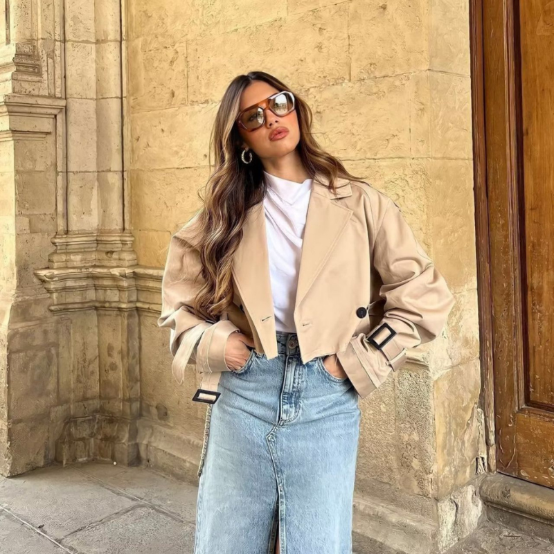 Alina - Trench corto con maniche lunghe e cintura