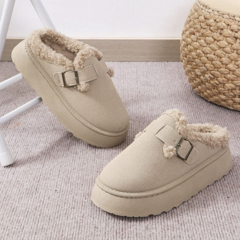 Rianne – Slip-On Slipper with Round Toe and Non-Slip Design