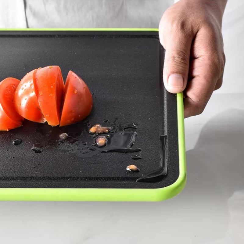 KitchenEdge - Oboustranná krájecí deska s brouskem na nože a lisem na česnek