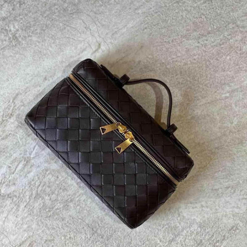 Crosslyn - Borsa trapuntata a tracolla con cinturino regolabile