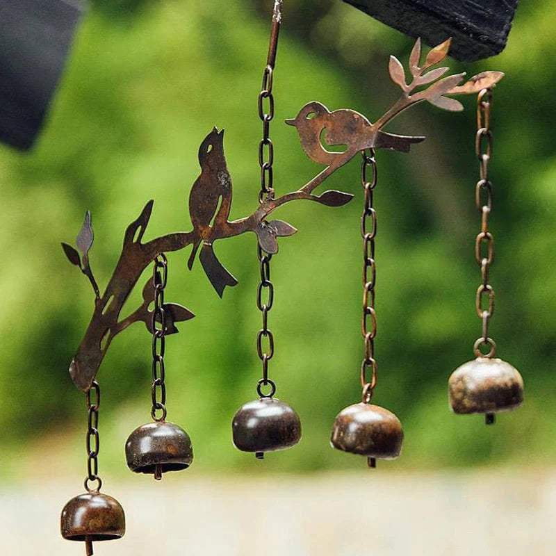ChimeBird – Carillon éolien avec crochet intégré et design inspiré des oiseaux