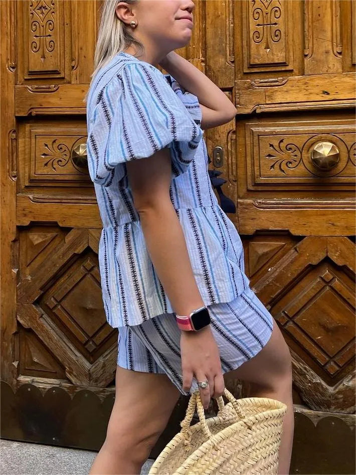 ChicBow™️ - Style And Comfort In Every Stitch
