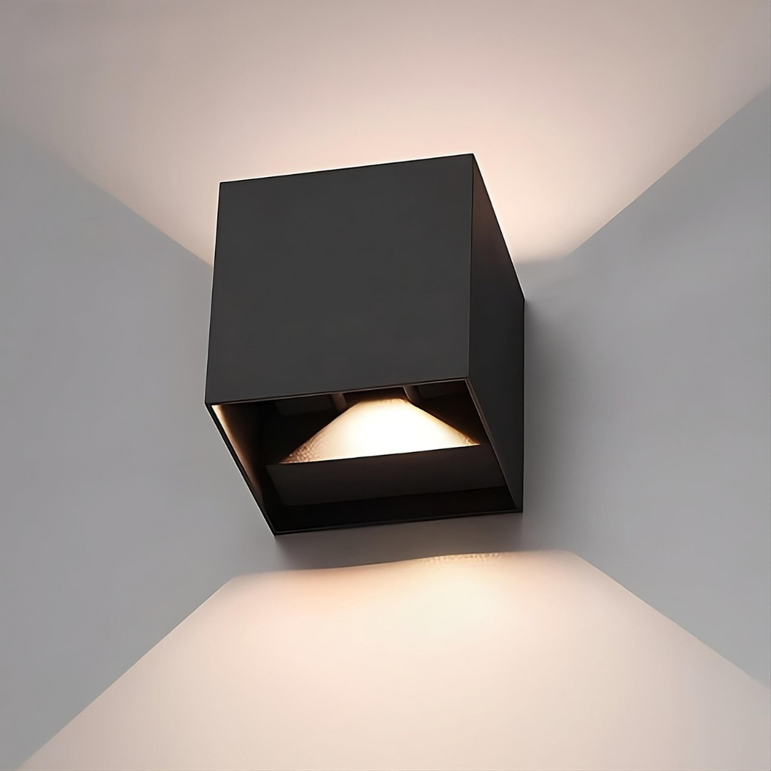LumeBright – Elegant Wall Lamp with Soft Glow for a Cozy Atmosphere