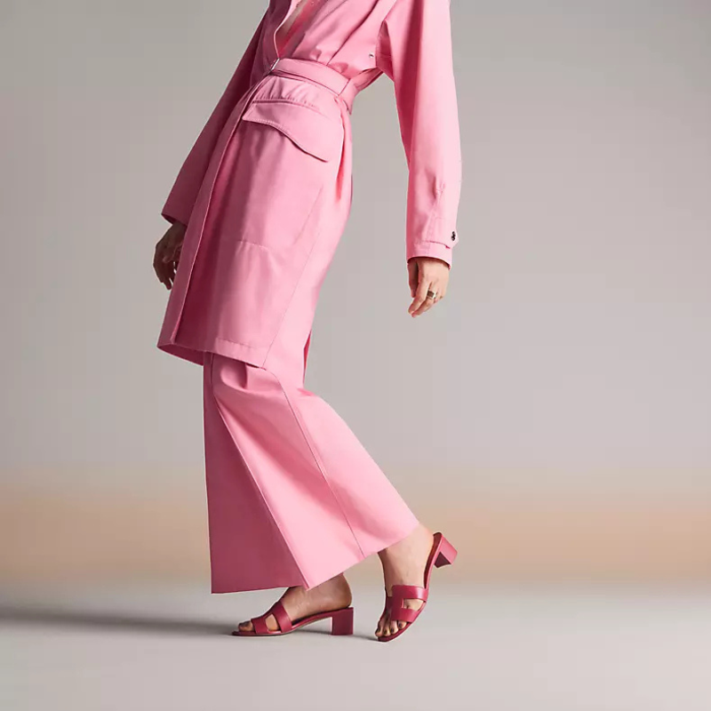 Sandali da donna con tacco quadrato e design slip-on