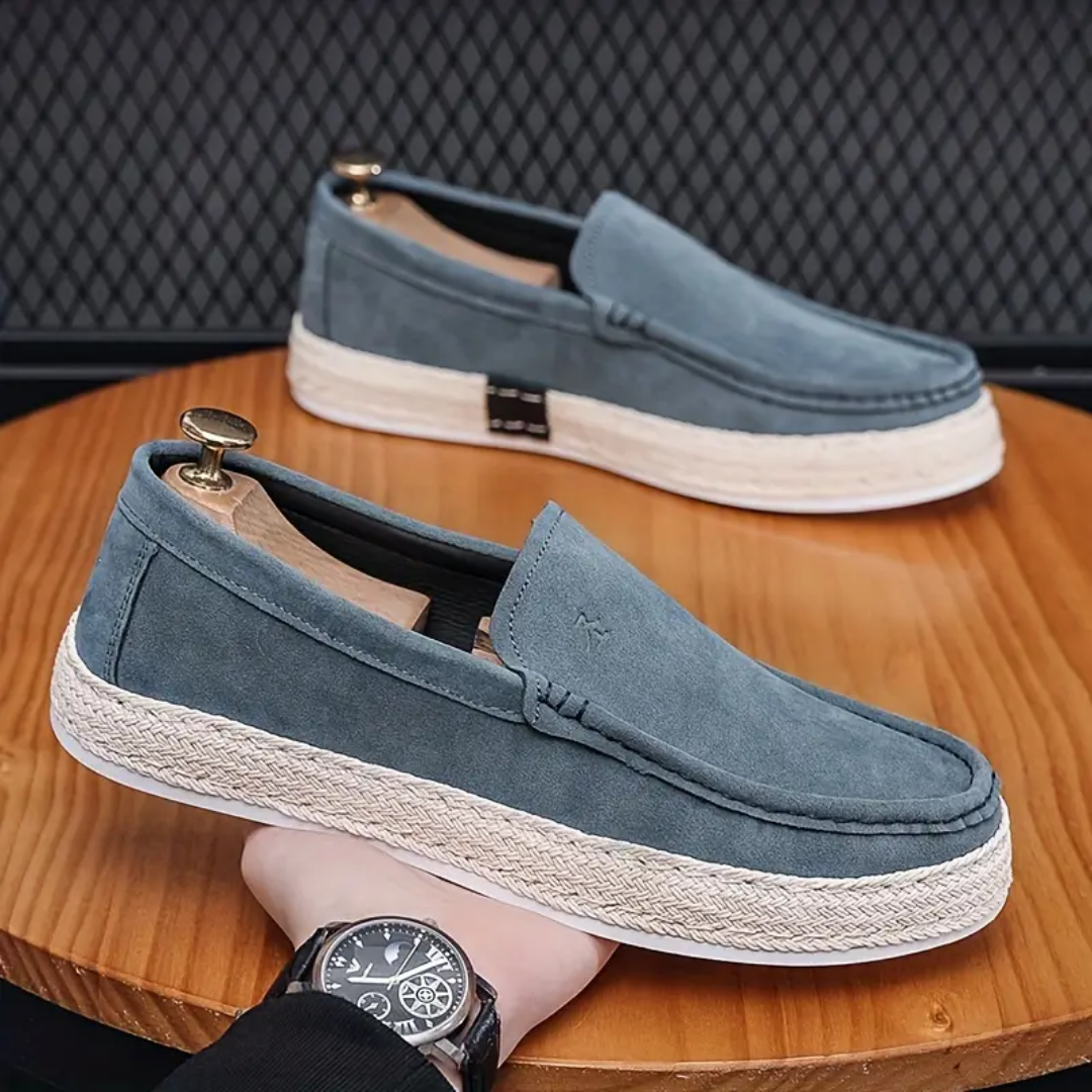 Aiden - Pantofi slip-on cu partea superioară texturată și talpă robustă