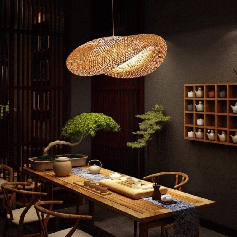 BambooChic – Ekologiczna lampa wisząca w stylu boho z miękkim światłem i ręcznie plecionym bambusowym wzorem