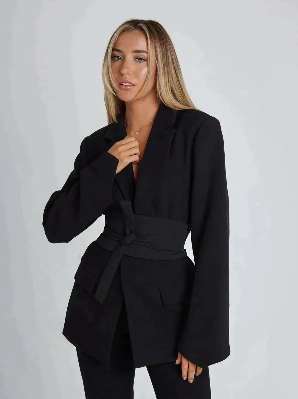 Kendra - Elegant Blazer with Belt for Timeless Elegance