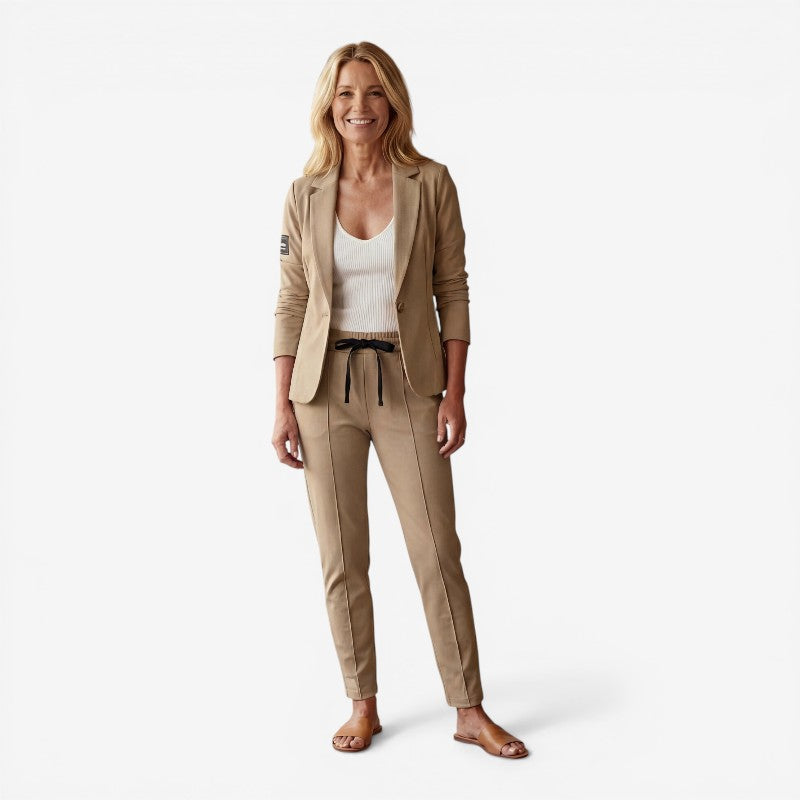 Women’s 3-piece Set with Fitted Top, Buttoned Jacket & Tapered Pants