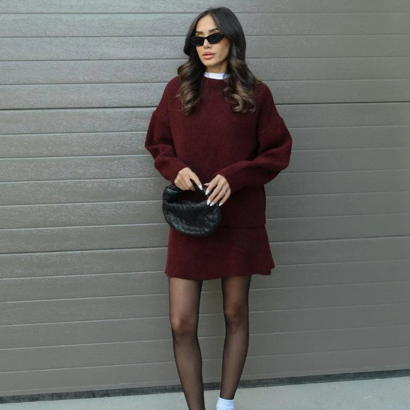 Romy – Two-Piece Set with Crew Neck Sweater and A-Line Skirt