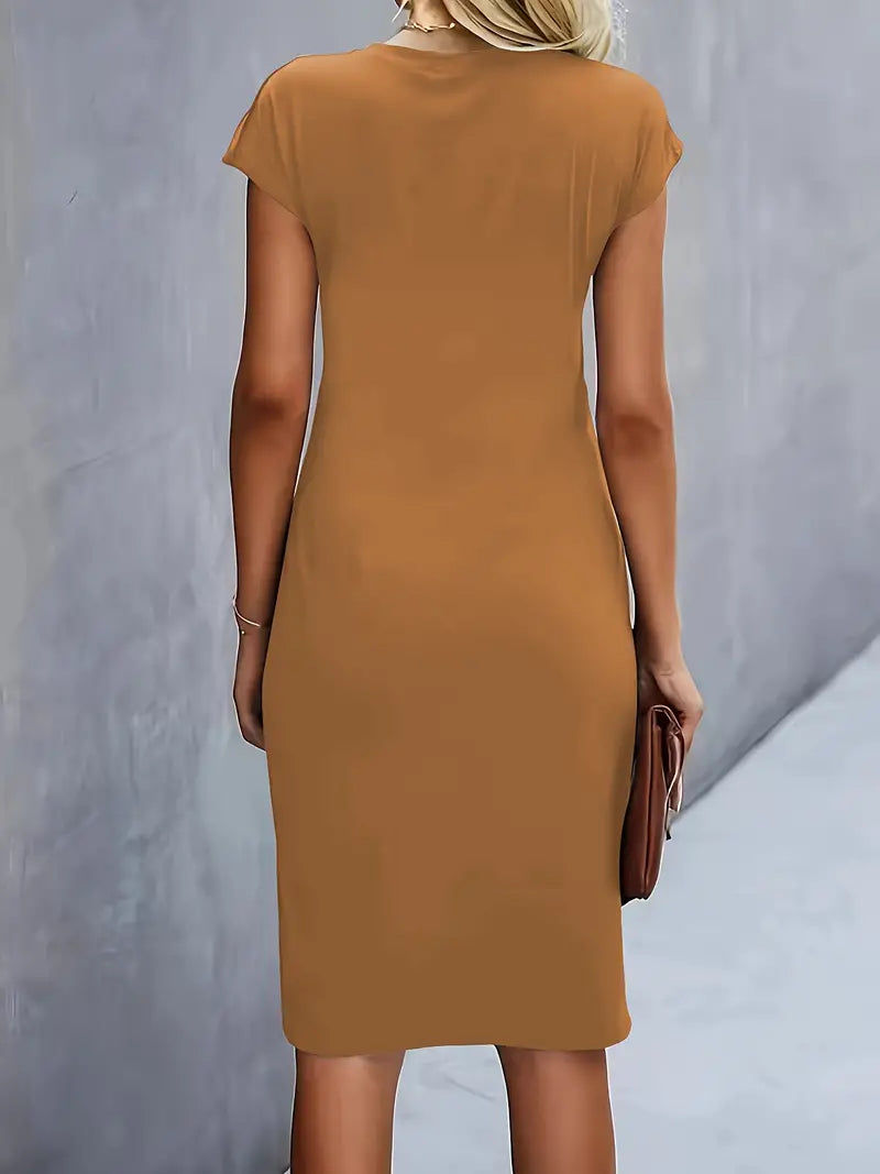 Madison – Robe sans manches à col rond et coupe ajustée