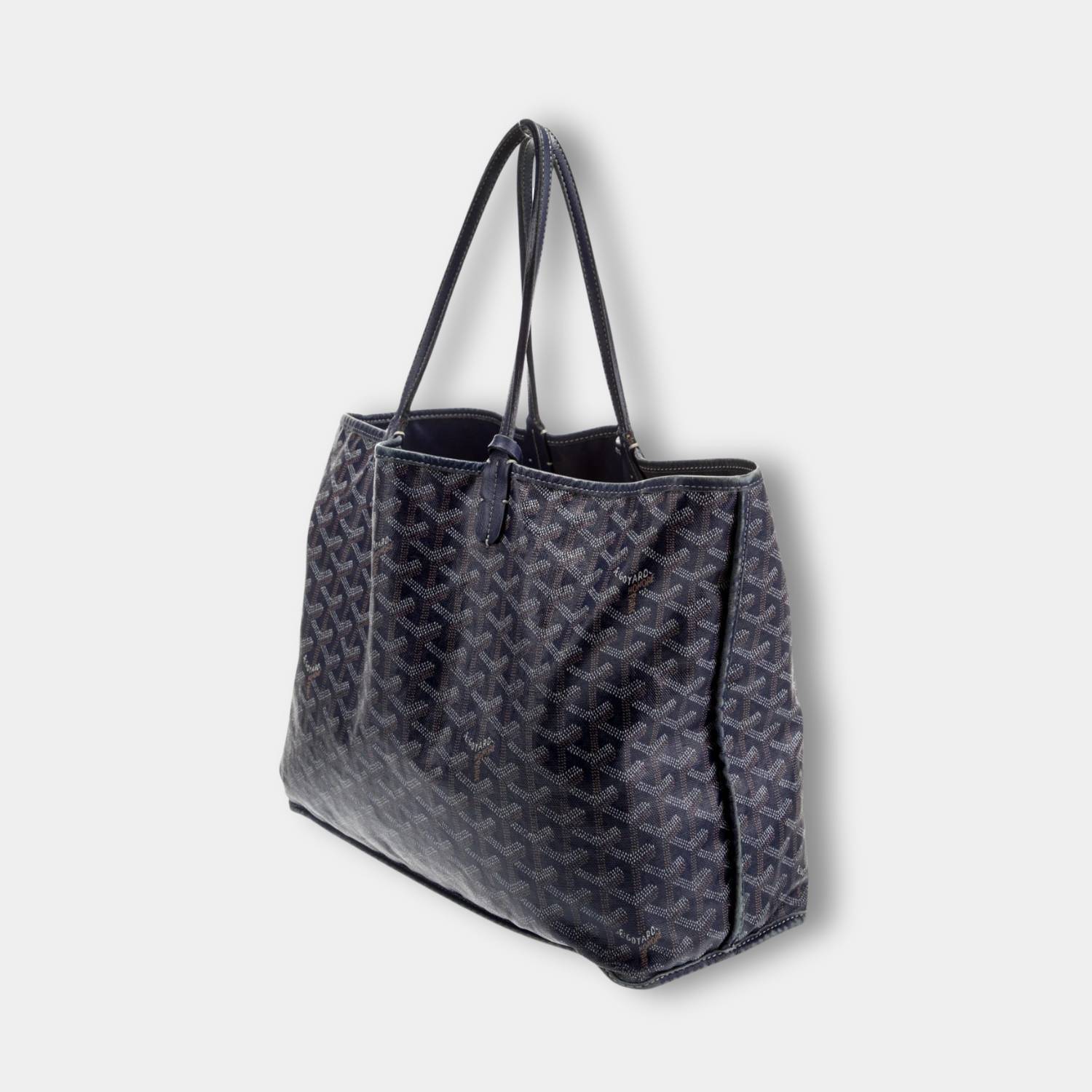 EleganceBag - Classic Shoulder Bag with Comfortable Straps