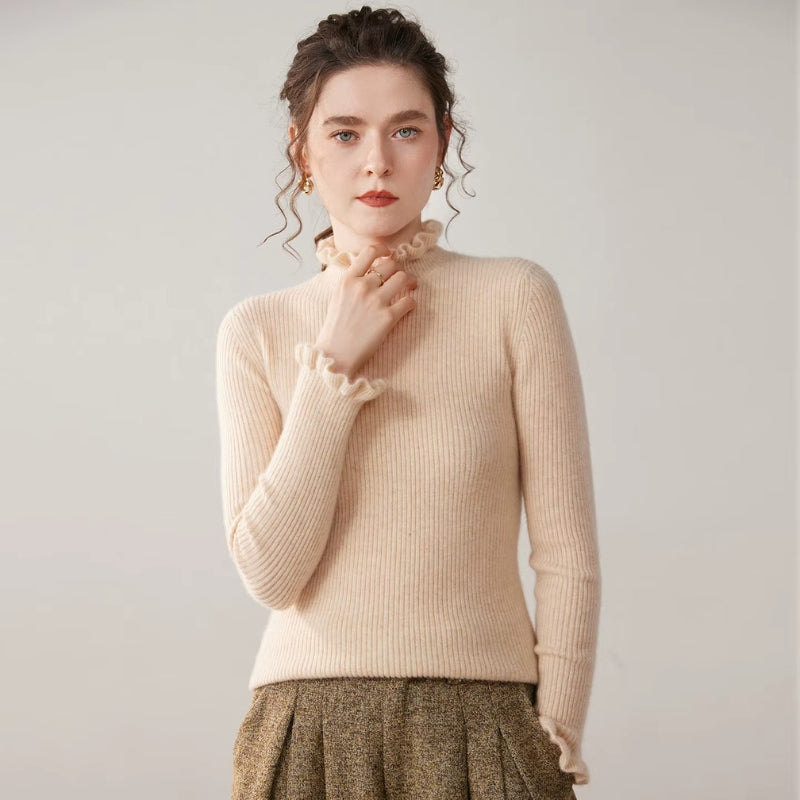 Rosalie - Dopasowany sweter z falbanami na rękawach i wzorem w paski
