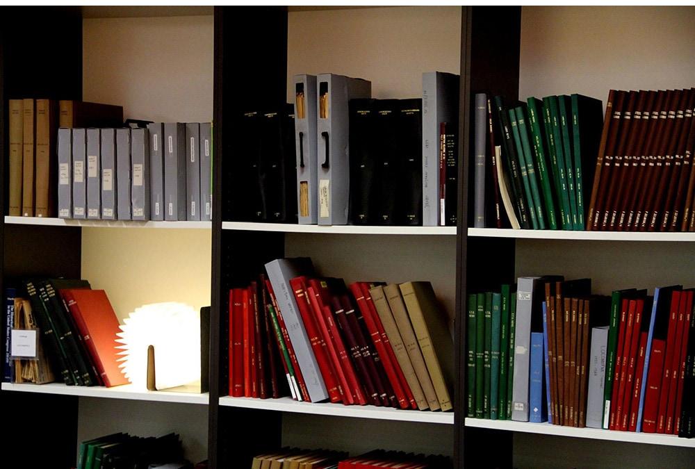 LumiBook - LED lampa ve tvaru knihy s dobíjecí baterií