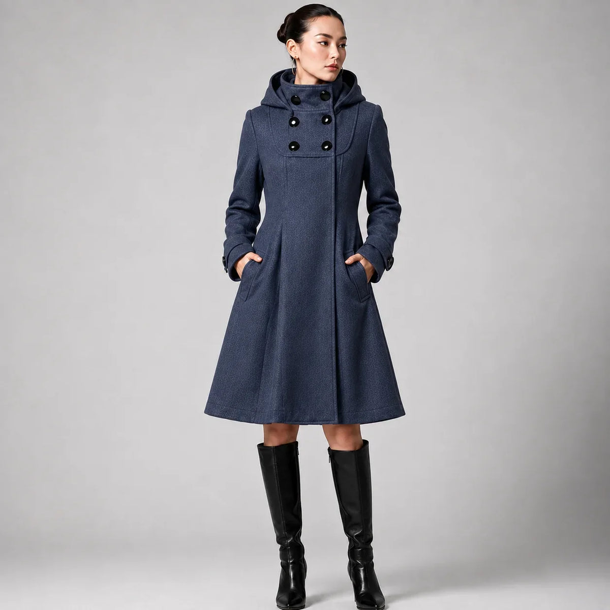 Zavrielle – Structured Hooded Coat with Defined Shoulders