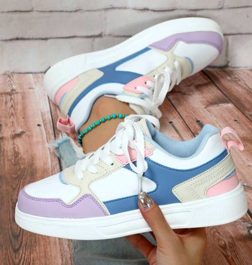 Valeen - Lightweight Sneakers with a Cute Pastel Palette