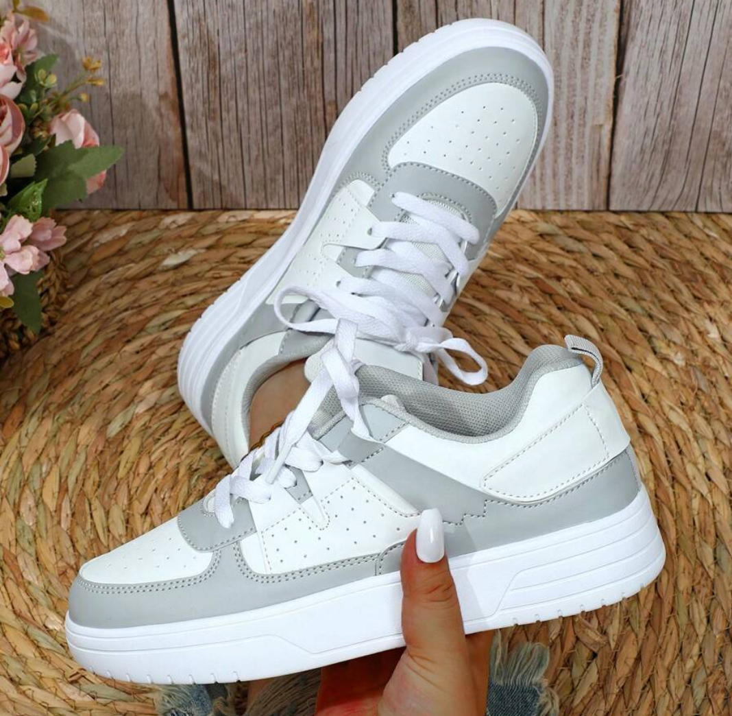 Valeen - Lightweight Sneakers with a Cute Pastel Palette