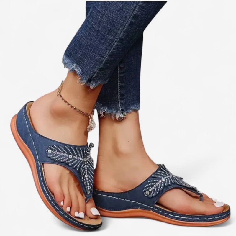 Naomi - Sandali open toe con zeppa e dettagli decorativi