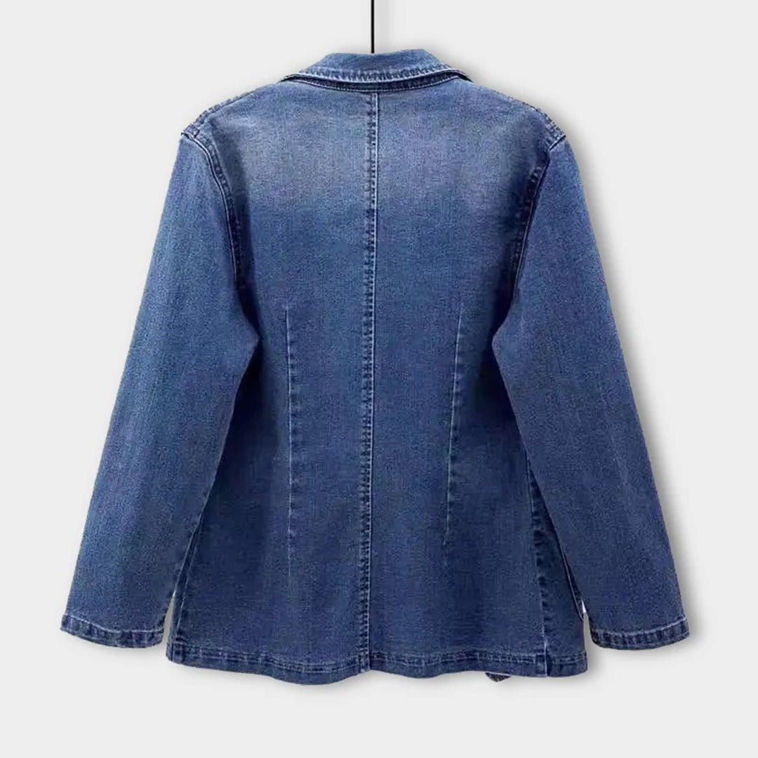 Isla - Elegancka kurtka jeansowa z zapięciem na guziki z przodu
