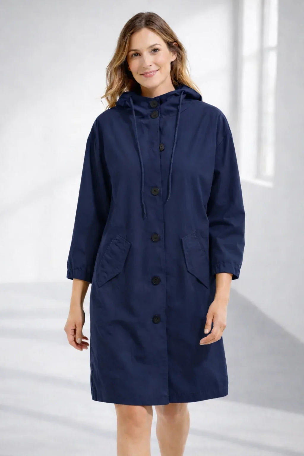 Qelviora – Mid-Length Hooded Jacket with Button Placket
