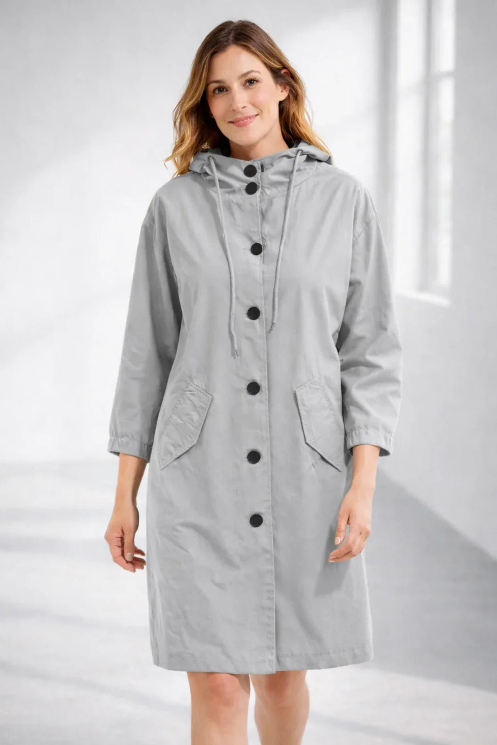 Qelviora – Mid-Length Hooded Jacket with Button Placket