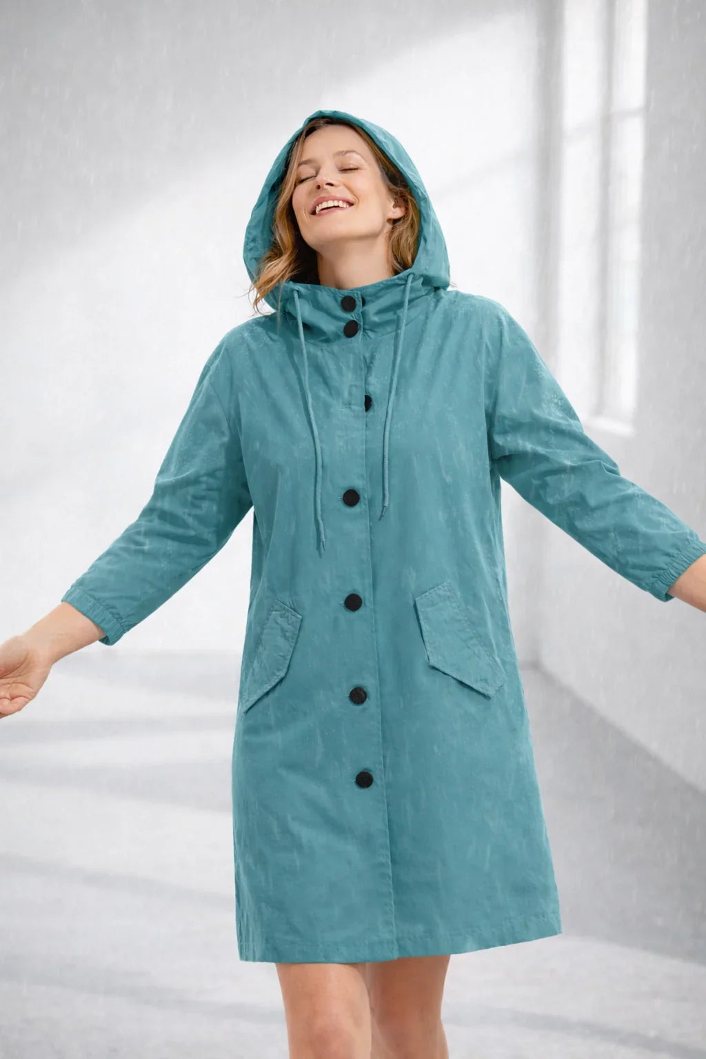 Qelviora – Mid-Length Hooded Jacket with Button Placket