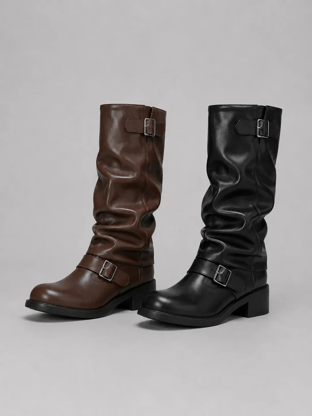 Stridefold - Botas altas con caña fruncida y dos hebillas decorativas