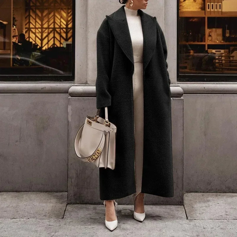 Calvessa – Gabardina cintada com gola de lapela