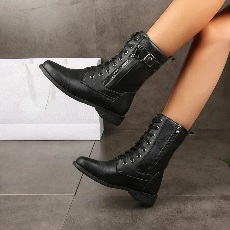 Buckelle - Women's High Boots with Laces and Side Zip